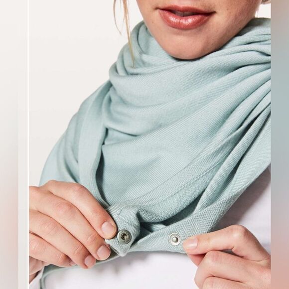 Lululemon Rejuvenate Transformational Cashmere Blend Wrap Scarf - Picture 3 of 9